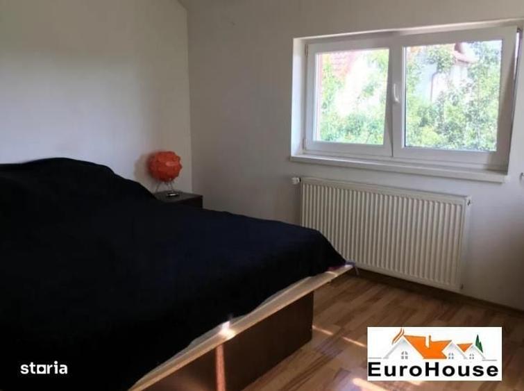 Casă cu 4 camere în Cetate