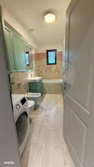 Apartament cu 4 camere decomandat în Central