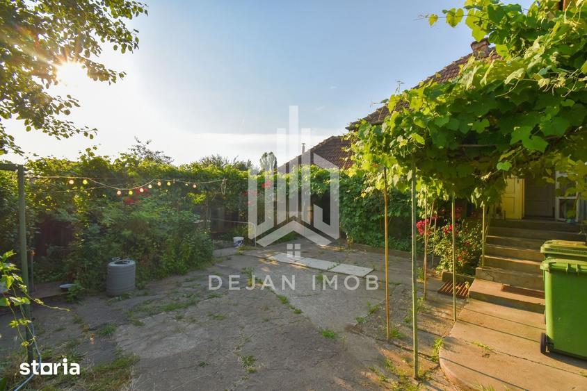 Casă cu 2 camere cu Teren 1090 Mp în Gării