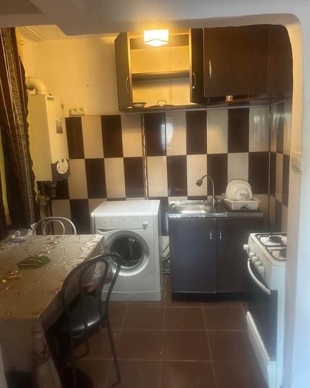 Apartament cu 2 camere decomandat în Plopilor