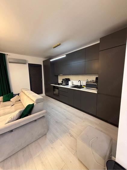 Apartament cu 3 camere decomandat în Vest