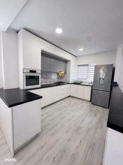 Casă cu 4 camere în Corbeanca