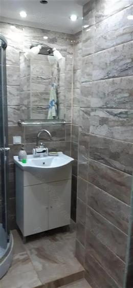 Apartament cu 2 camere semidecomandat în Viziru 3