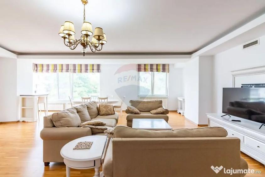 Apartament cu 4 camere decomandat în Nordului