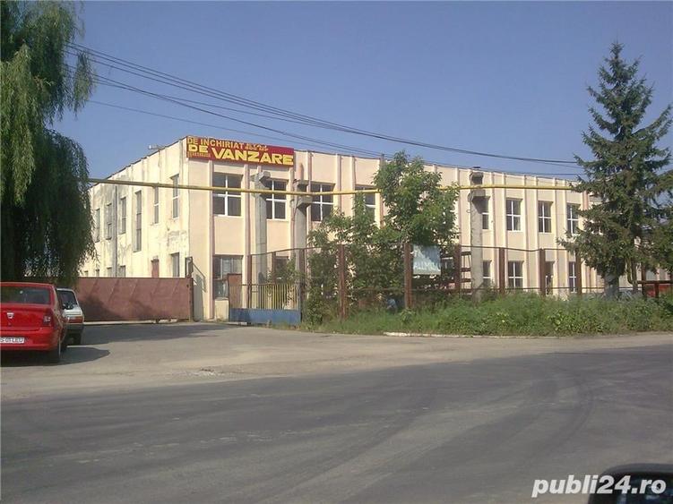 Spațiu comercial, de 1,400 mp, în Industrială