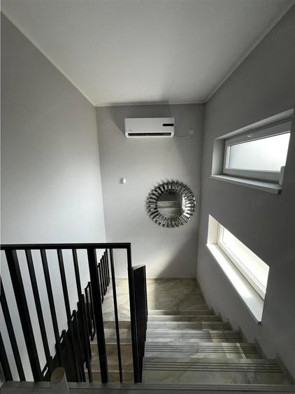 Casă cu 7 camere în Central