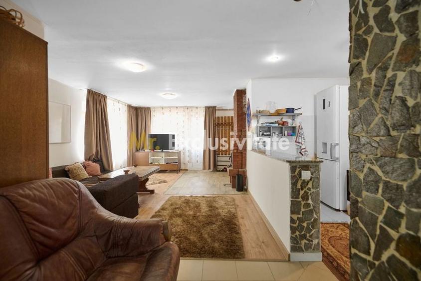 Casă cu 5 camere cu Teren 6412 Mp în Dâmbovicioara