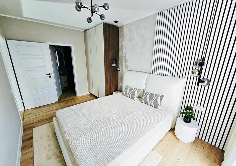Apartament cu 3 camere semidecomandat, mobilat în Florești