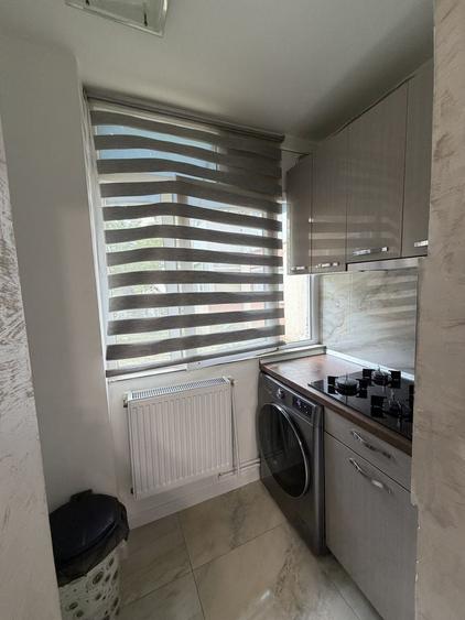 Apartament cu 2 camere semidecomandat în Rovine