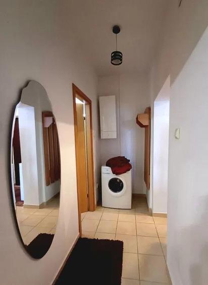 Apartament cu 2 camere semidecomandat în Bularga