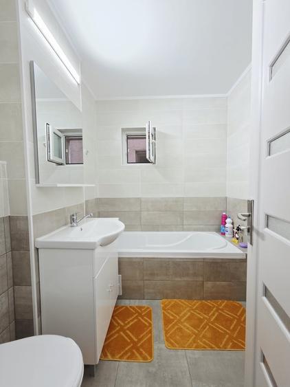 Apartament cu 2 camere decomandat în Micro 17