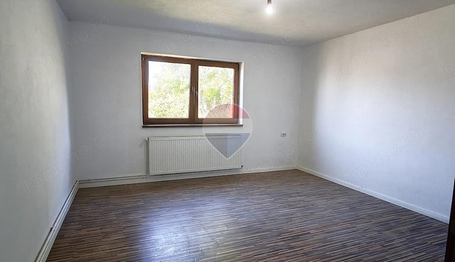 Casă cu 3 camere cu Teren 1163 Mp în Blăjel