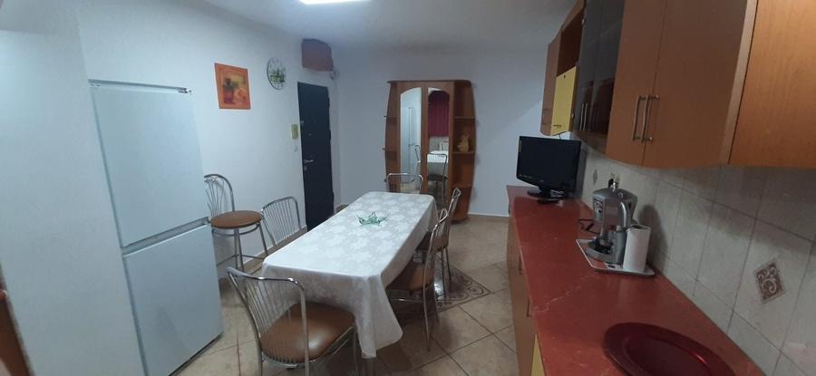Inchiriere apartament 3 camere Nufarul - 8
