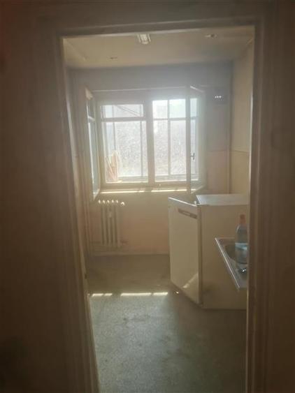 Apartament cu 3 camere decomandat în Alexandru Obregia