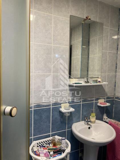 Casă cu 4 camere cu Teren 542 Mp în Central