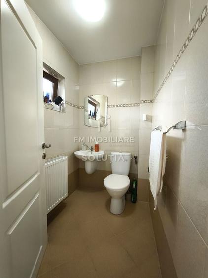 Duplex cu 4 camere cu Canalizare în Valea Borcutului