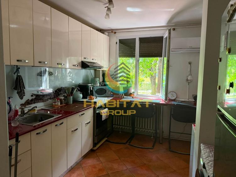 Apartament cu 3 camere decomandat în Brâncoveanu