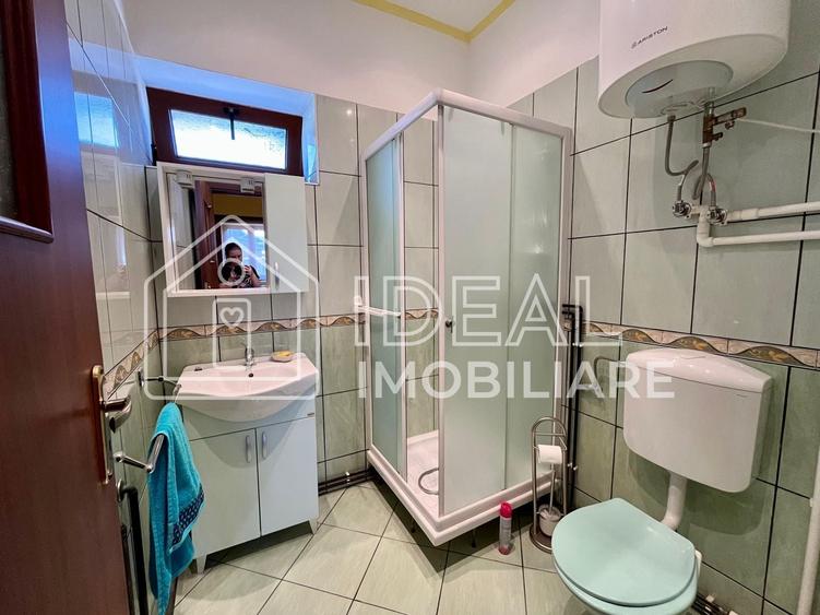 Casă individuală cu 4 camere cu Canalizare în Cârțișoara