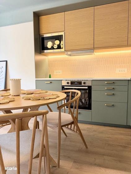 Apartament cu 3 camere semidecomandat în Central