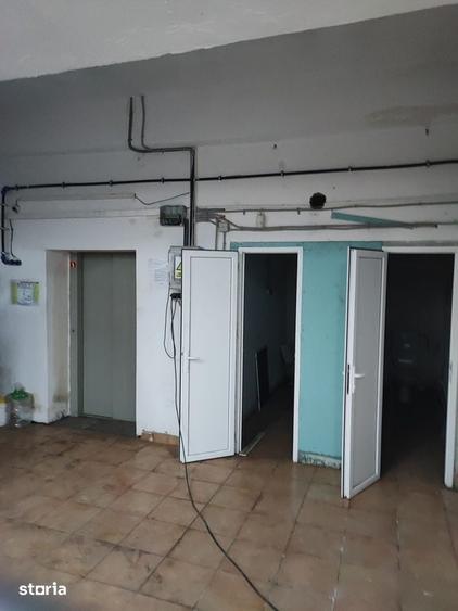Spațiu comercial, de 1,237 mp, în Berceni