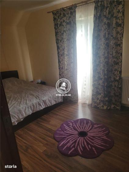 Casă cu 4 camere în Breazu
