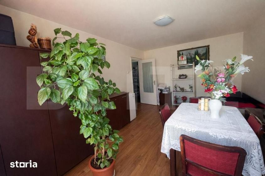 Apartament cu 3 camere decomandat în Central