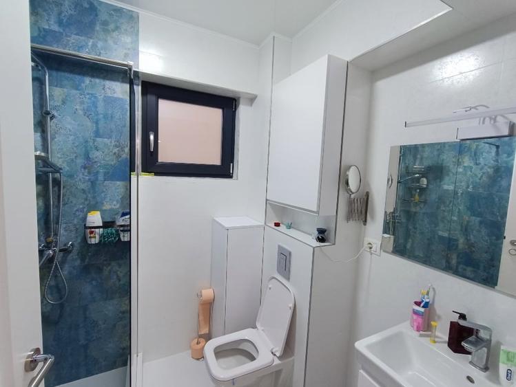 Apartament cu 4 camere decomandat în Primo