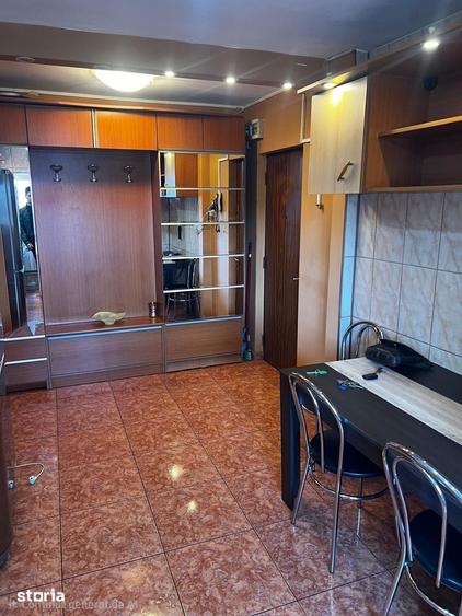 Apartament cu 3 camere decomandat în Militari