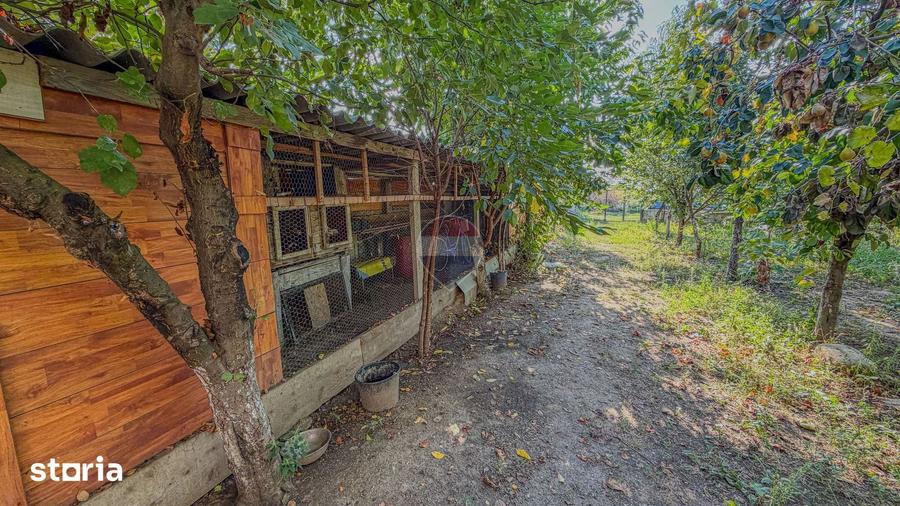 Casă cu 5 camere cu Teren 490 Mp în Central