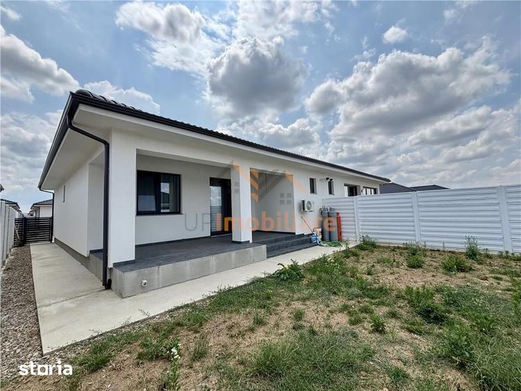 Casă cu 4 camere cu Teren 289 Mp în Oșorhei