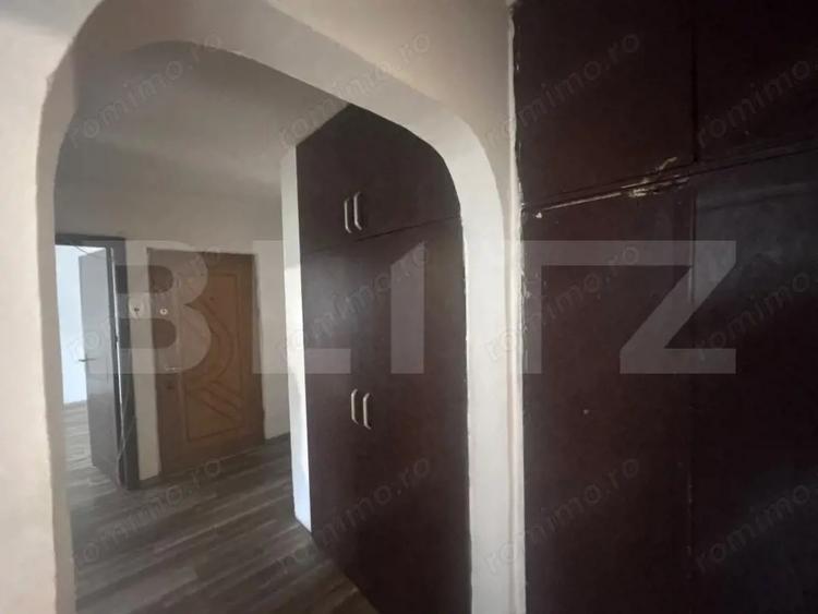 Apartament cu 2 camere decomandat în Cornitoiu