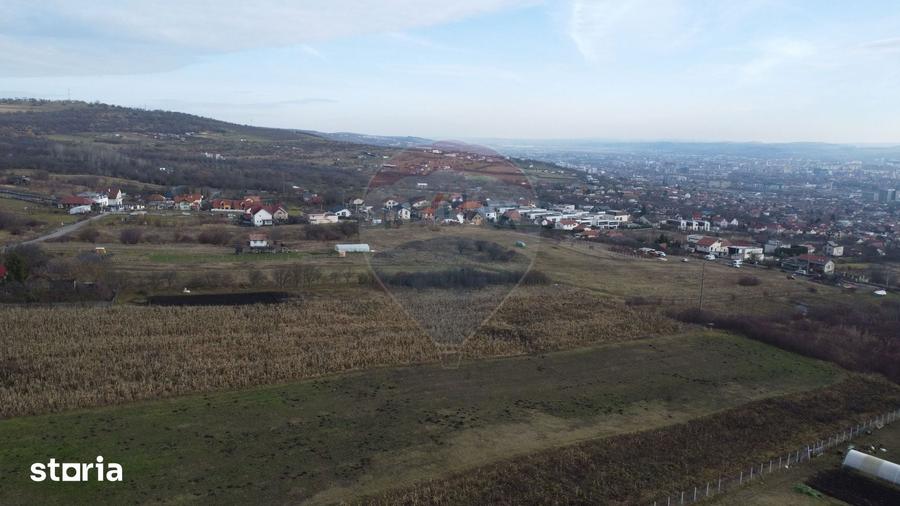 Teren de 19375 mp, în Dâmbul Rotund