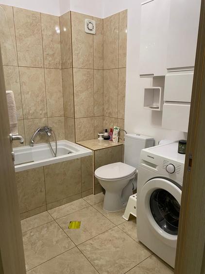 Apartament cu 3 camere semidecomandat, mobilat în Gara de Nord