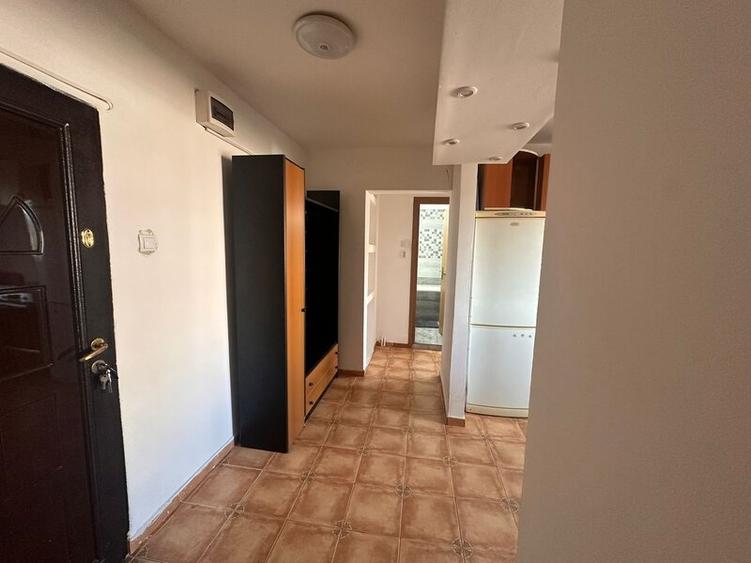Apartament cu 2 camere decomandat, mobilat în Fizicienilor
