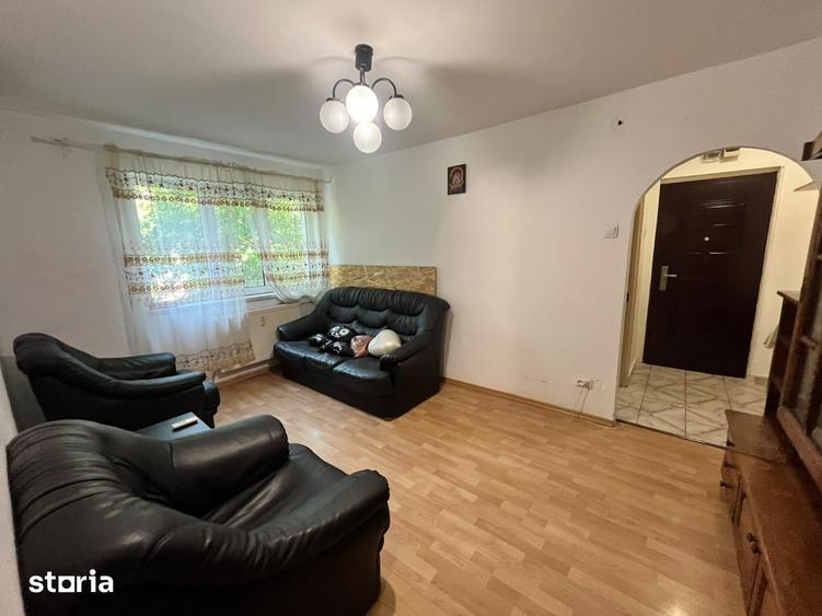 Apartament cu 2 camere în Vitan — fotografia 3