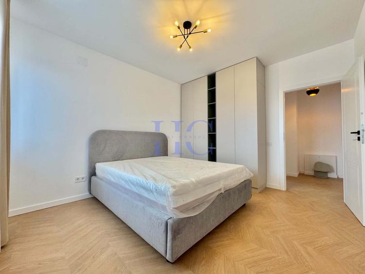 Apartament cu 4 camere decomandat, mobilat în Mihai Viteazul