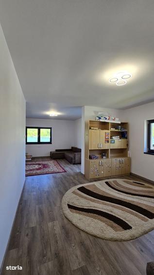 Casă cu 4 camere cu Teren 542 Mp în Central