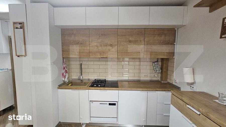 Apartament cu 3 camere semidecomandat în Girocului