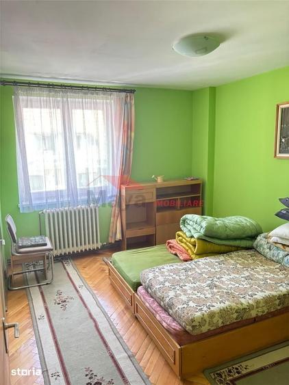 Apartament cu 3 camere decomandat în Ultracentral