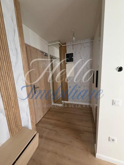 Apartament cu 2 camere semidecomandat, mobilat în Florești