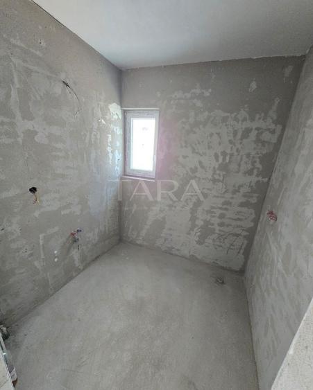 Apartament cu 3 camere semidecomandat în Baciu