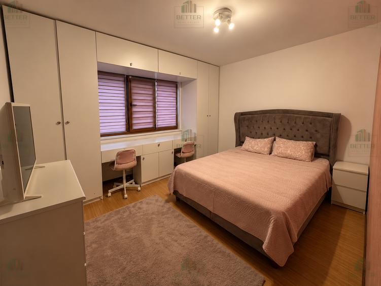 Apartament cu 3 camere decomandat în Central