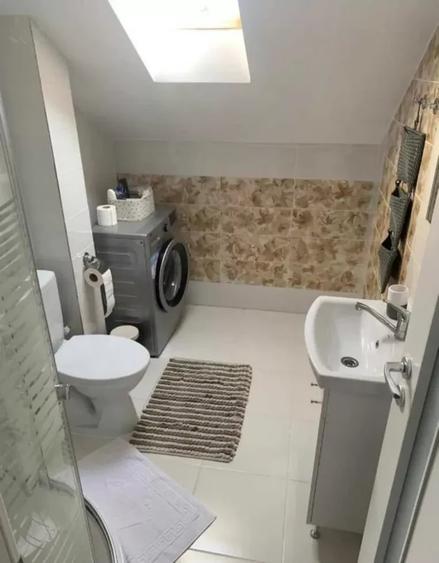 Apartament cu 2 camere decomandat, mobilat în Palat