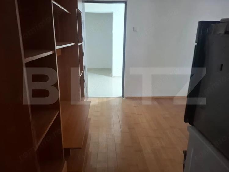 Apartament cu 2 camere semidecomandat în Mereni (Titu)