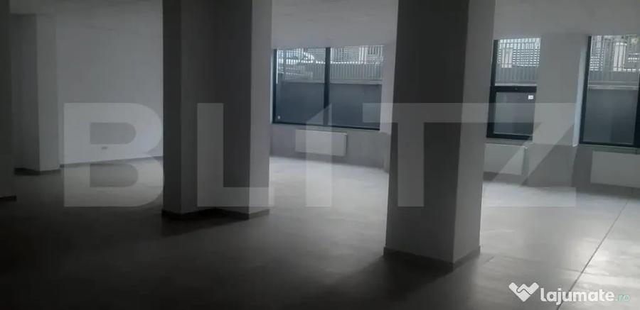 Spațiu comercial, de 148 mp, în Central