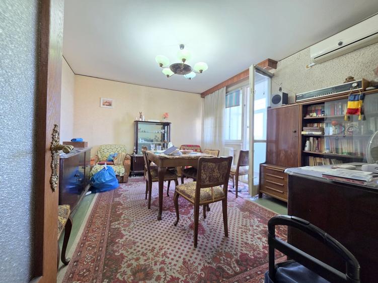 Apartament cu 3 camere decomandat în Liviu Rebreanu