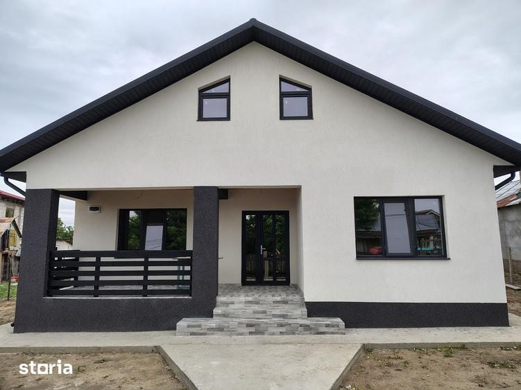 Casă cu 5 camere cu Teren 550 Mp în Braniștea