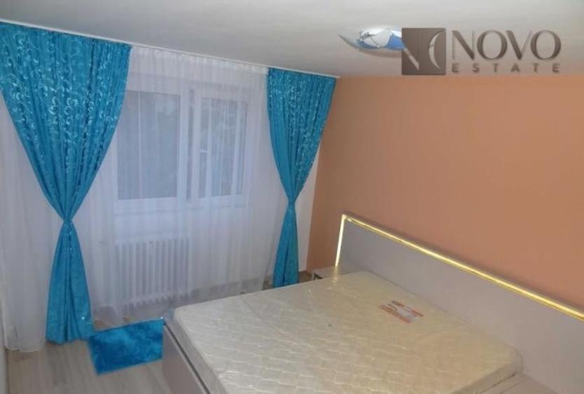 Apartament cu 2 camere decomandat, mobilat în Victoriei