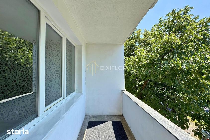 Apartament cu 3 camere decomandat în Libertății