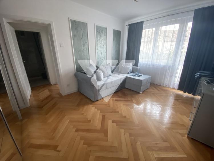 Apartament cu 2 camere semidecomandat, mobilat în Central